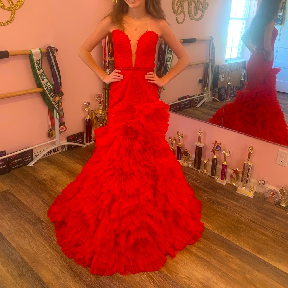 Sherri Hill Gown, size 0